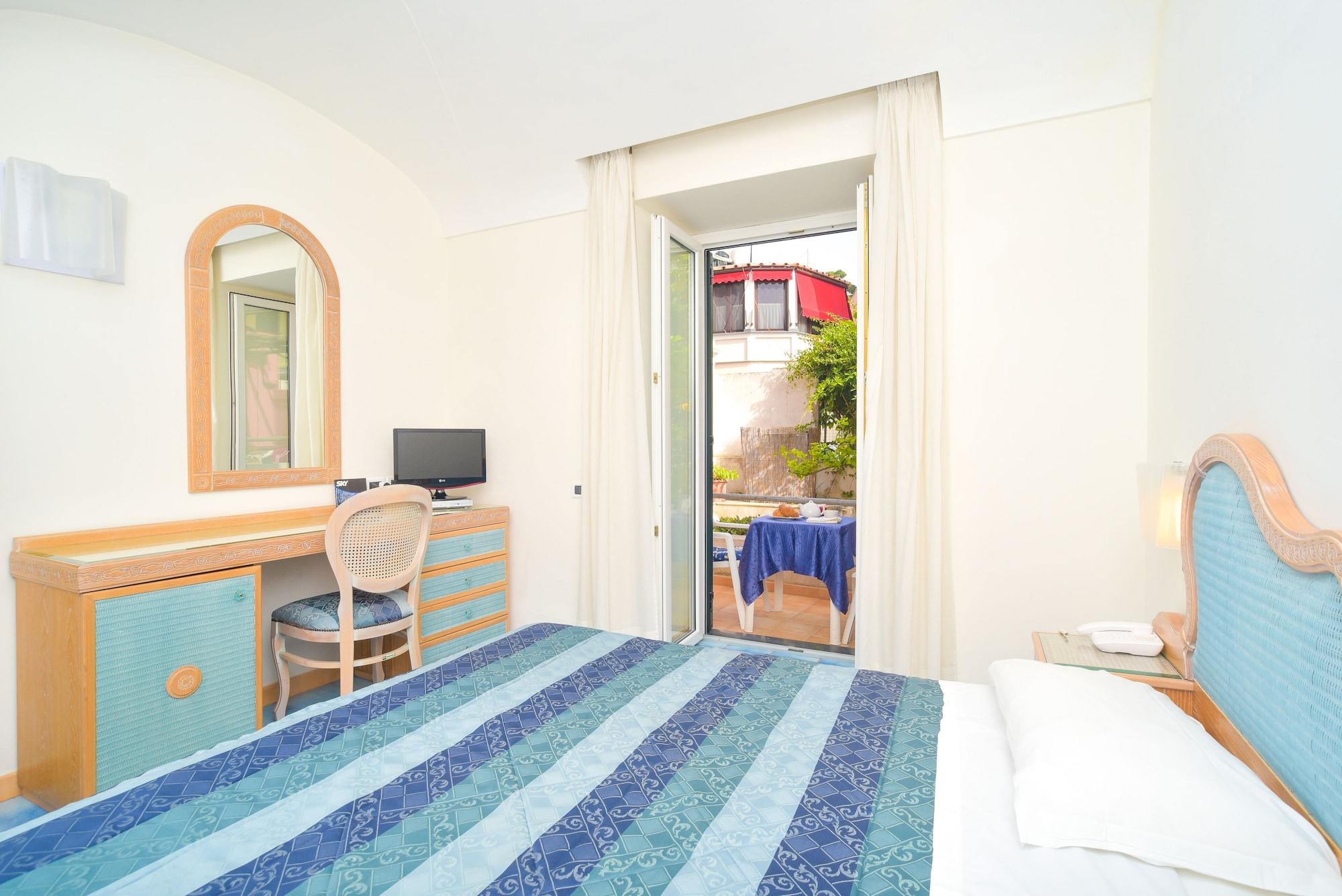 Albergo Italia - Beach Hotel Casamicciola Terme Exterior foto