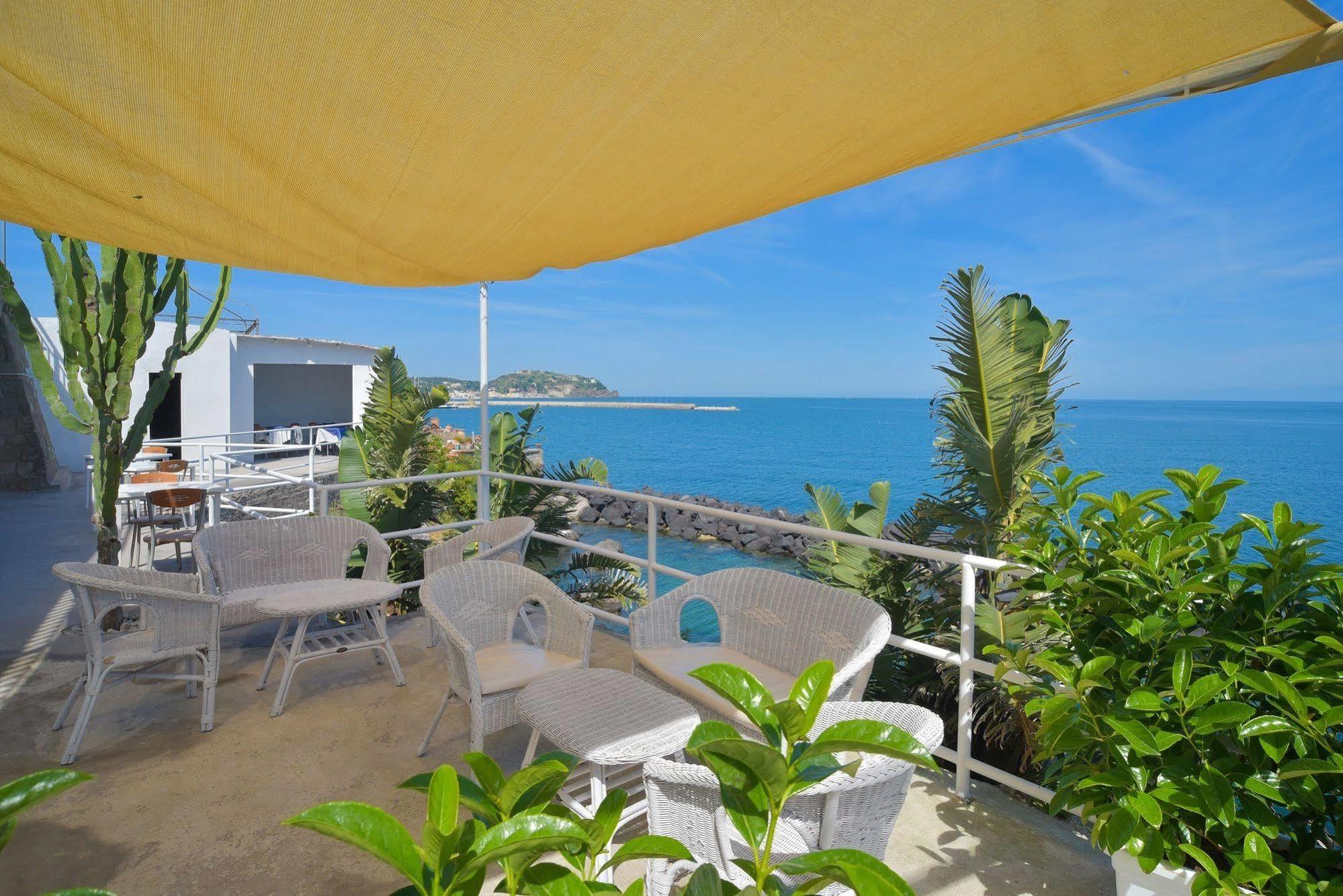 Albergo Italia - Beach Hotel Casamicciola Terme Exterior foto